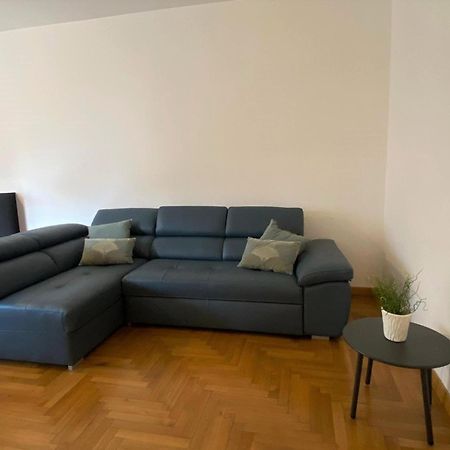 The Little Duck - Modern Apartment With Balcony Côme Esterno foto