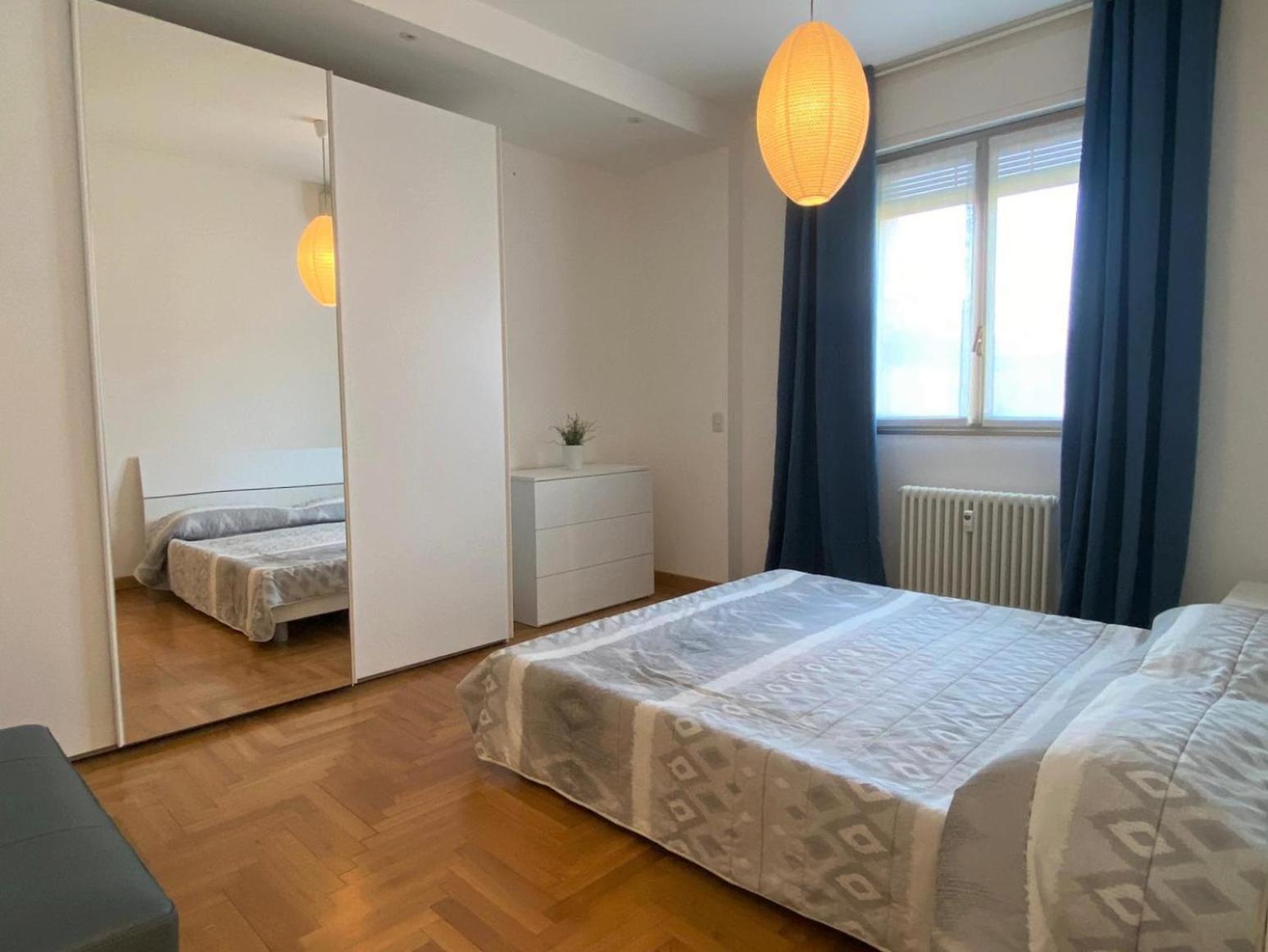 The Little Duck - Modern Apartment With Balcony Côme Esterno foto